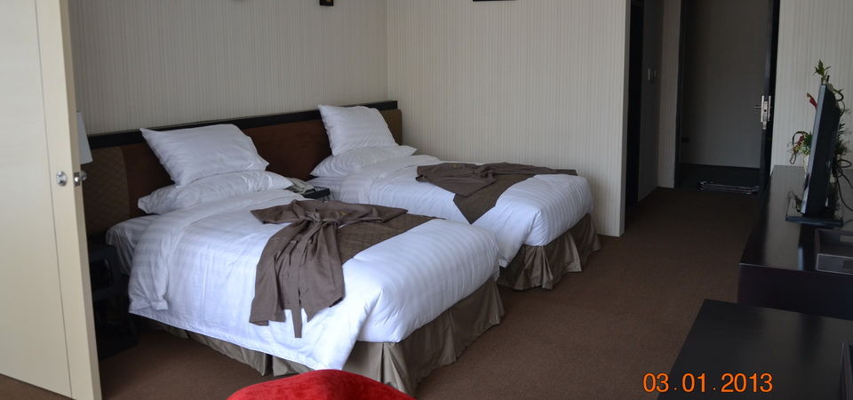 Avenue 64 Hotel Yangon Dış mekan fotoğraf