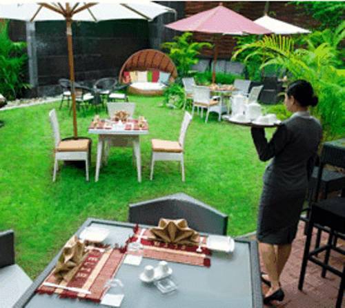 Avenue 64 Hotel Yangon Dış mekan fotoğraf